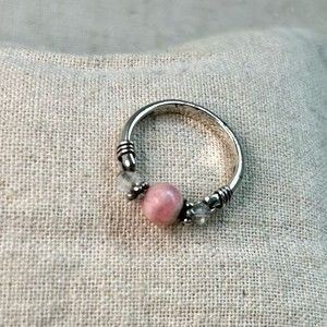 Silver ring pink stone bead size 4.5 Sterling silver